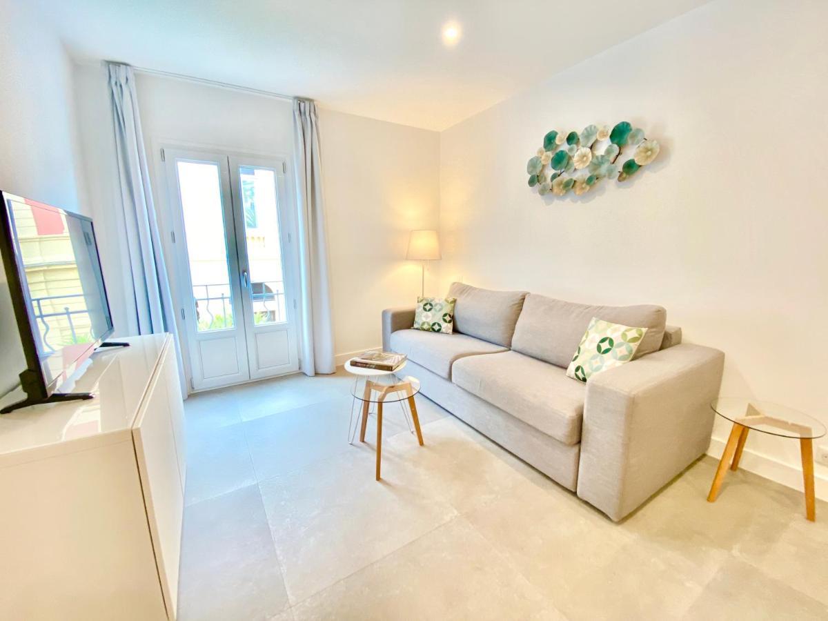 Republique Appartements Ментона Екстериор снимка