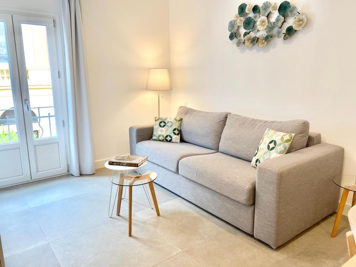 Republique Appartements Ментона Екстериор снимка
